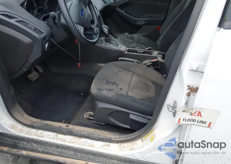 2016 Ford Focus S из США, поврежденный, VIN 1FADP3E26GL356458